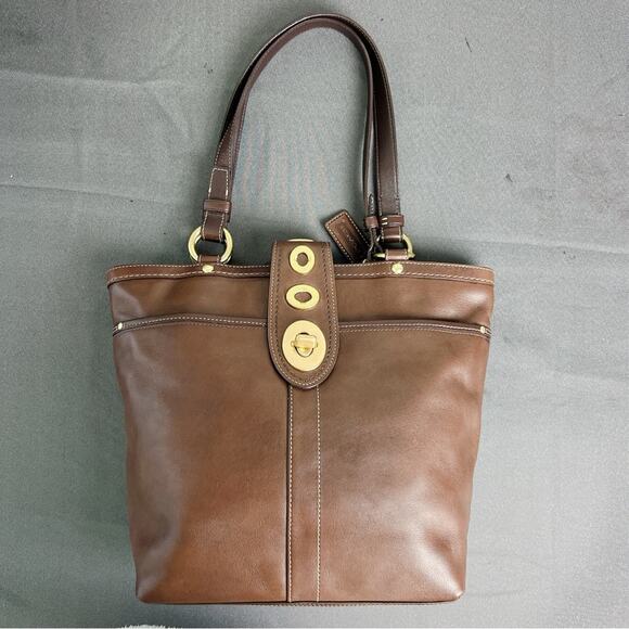 Coach Vintage Lily Legacy 13757 Turn Lock Shoulder Bag Handbag Brown - Picture 3 of 11